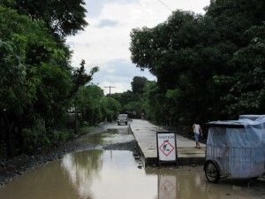 Straßenneubau in Sta. Cruz, Zambales (Michael Reckordt, Juli 2015)